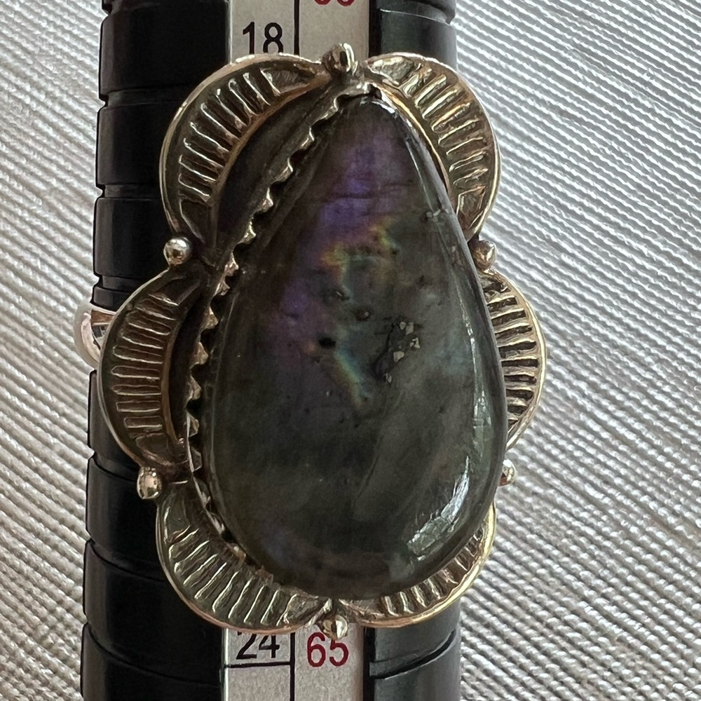 Purple Labradorite ring - Picture 4 of 7